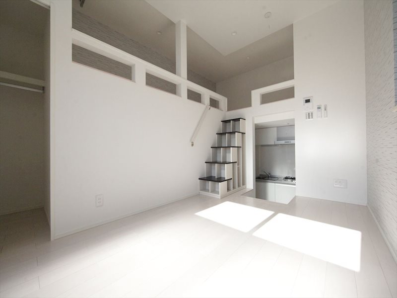 居室・リビング　洋室6帖　ロフト5.3帖（収納にも寝室にも使えます）