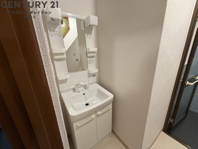 洗面設備　独立洗面台付き！