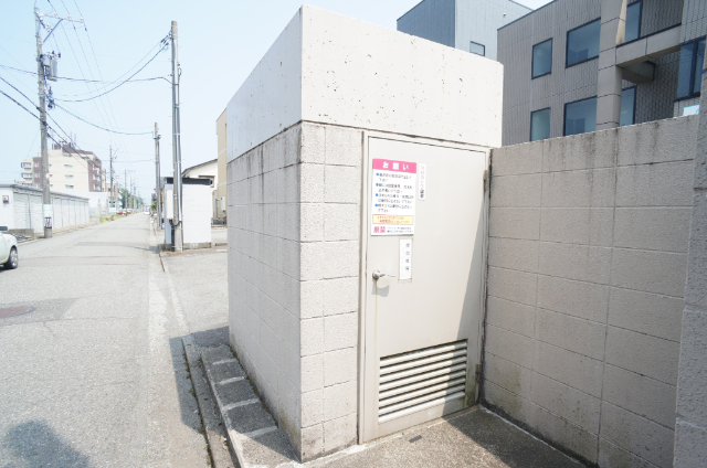 その他　敷地内ゴミ捨て場