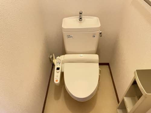 トイレ　洗浄機能付便座