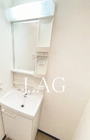 洗面設備　独立洗面台です。