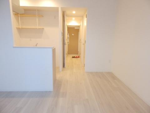 居室・リビング　床の色が異なります。（イメージ）