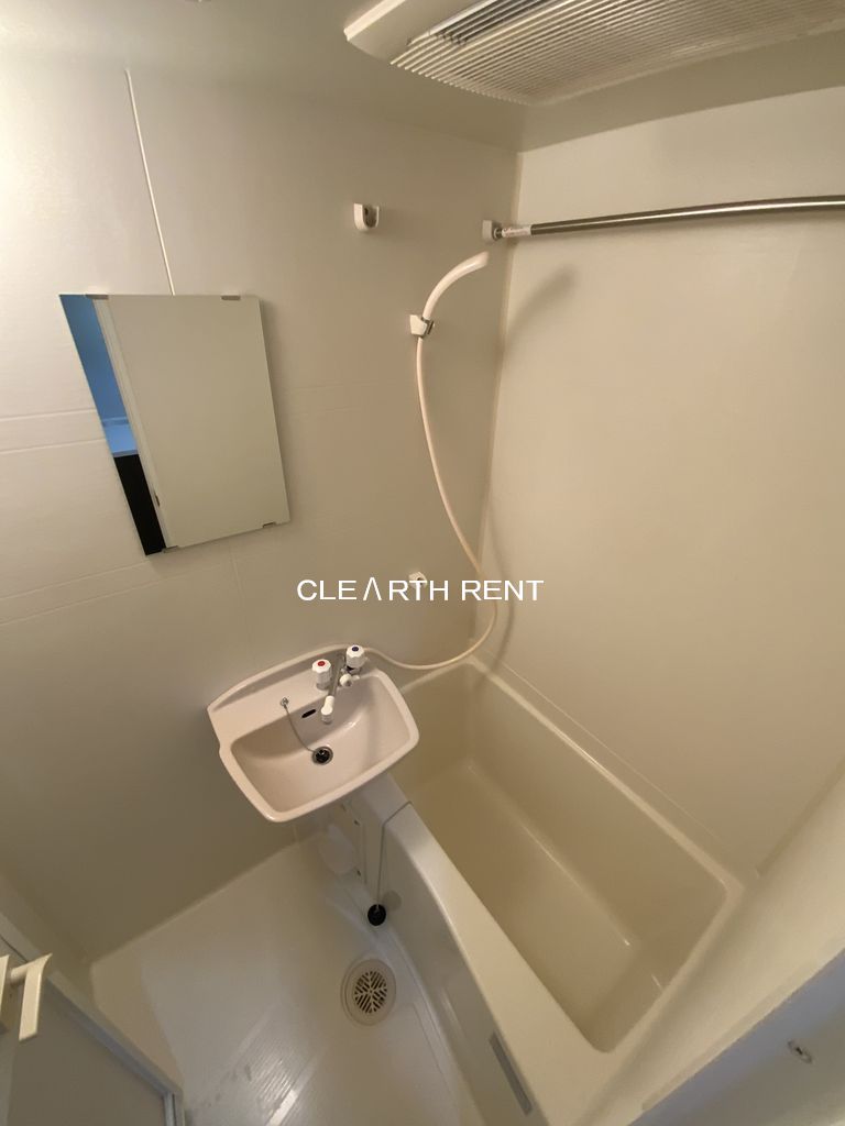 バス・シャワールーム　同タイプ別住戸写真となります。現況と異なる場合がございます。