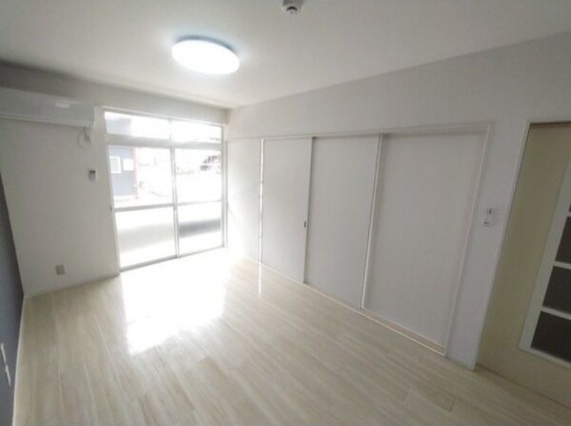 居室・リビング　図面と現状に相違がある場合には現状を優先