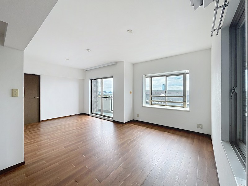 居室・リビング　※別部屋の写真です。