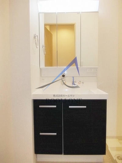 洗面設備　洗面台です。