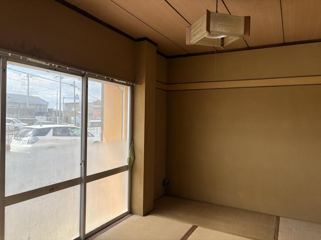 居室・リビング　照明器具付き