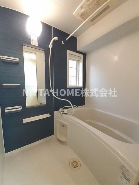 バス・シャワールーム　追い焚きや浴室乾燥機付き☆彡