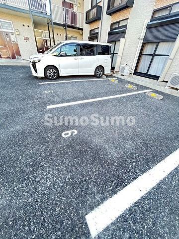 駐車場　駐車スペースもあります