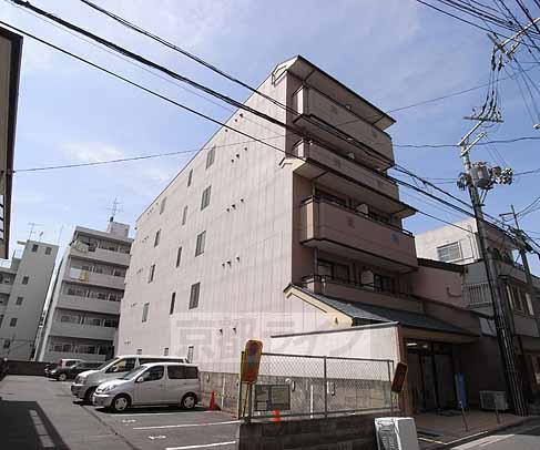 建物外観　大手筋商店街スグの物件です。