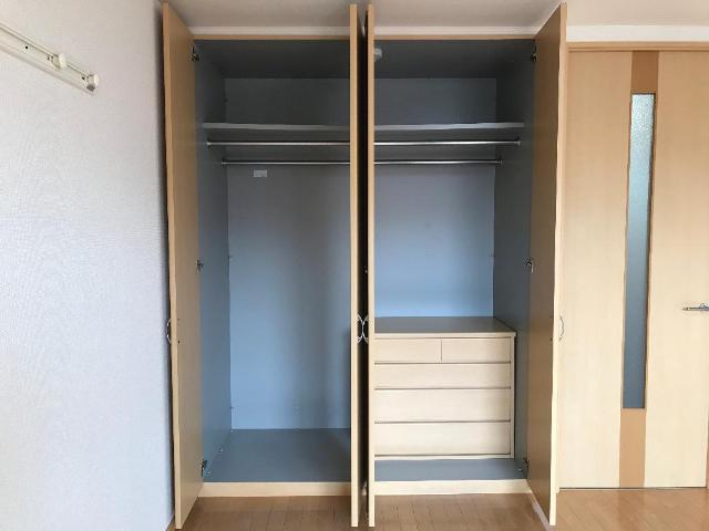 収納　クローゼット