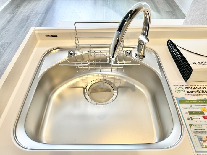 バス・シャワールーム　タッチレス水栓