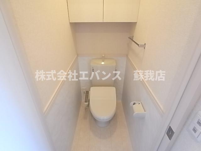 トイレ　落ち着いたトイレです