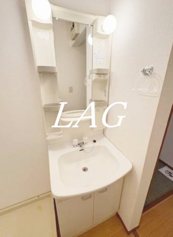 洗面設備　洗面台です。