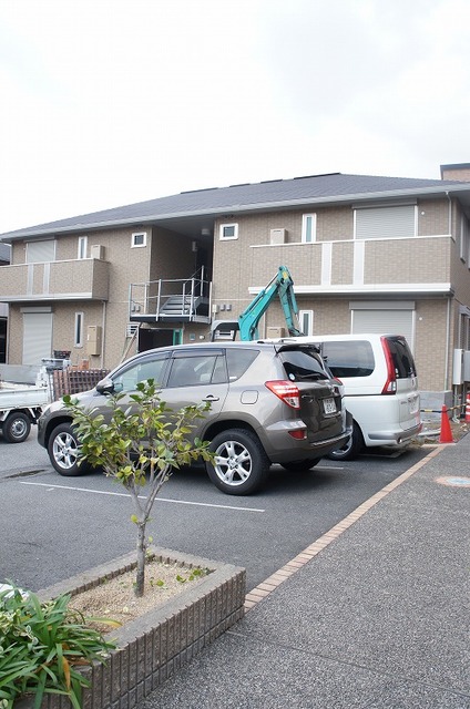 駐車場　同一施工会社同一仕様写真