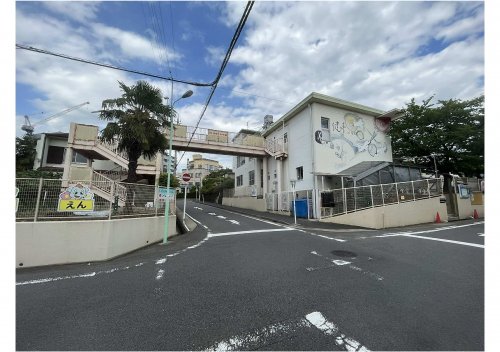 幼稚園・保育園　健峰幼稚園（幼稚園・保育園）まで813m