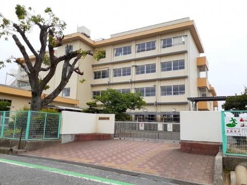 その他　福山市立日吉台小学校（その他）まで562m