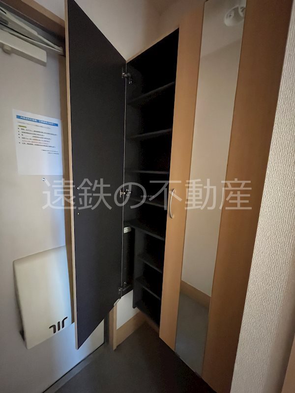玄関　※他部屋参照