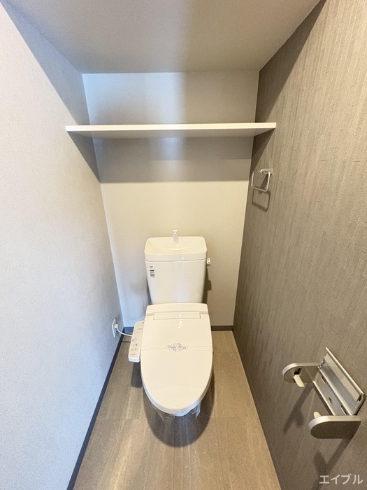 トイレ　同じ部屋タイプの別部屋の写真です。現況と異なる場合は現況を優
