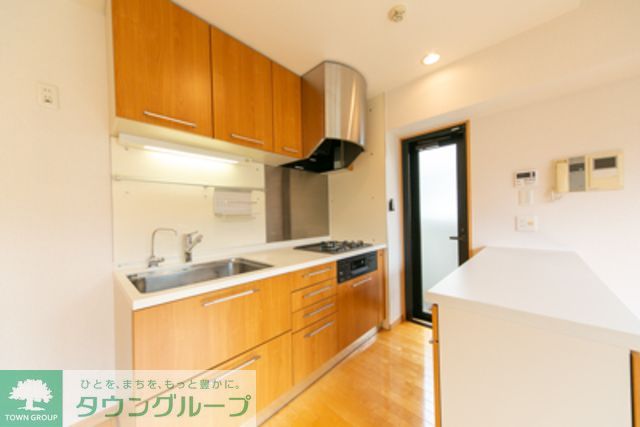 キッチン　※写真は同タイプ住戸です。