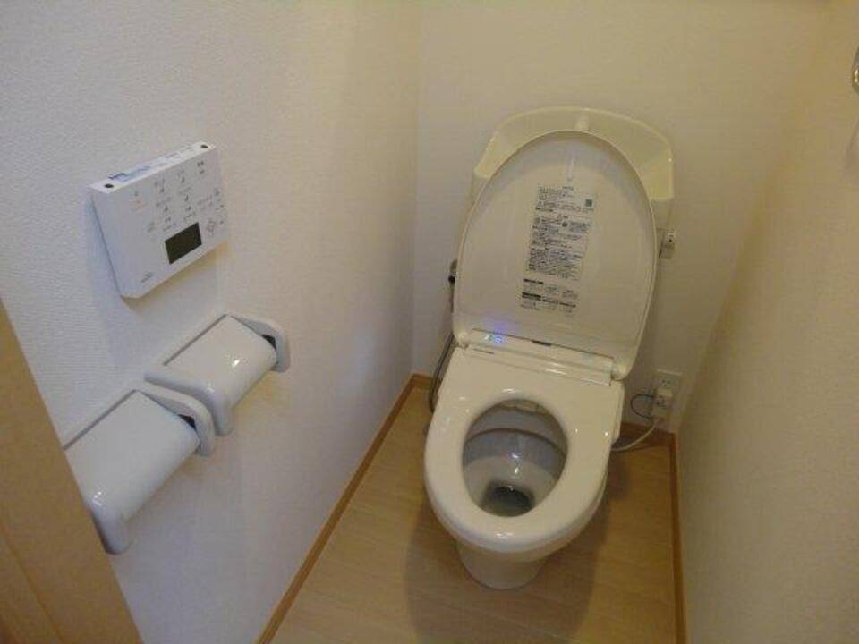 トイレ　トイレ