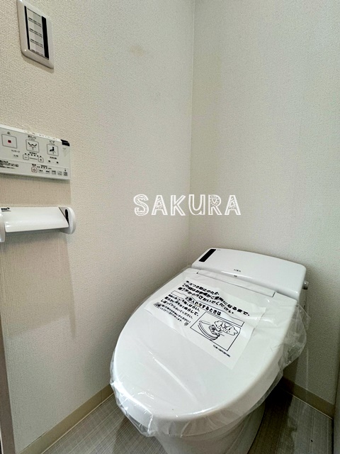 トイレ　落ち着いた色調のトイレです♪