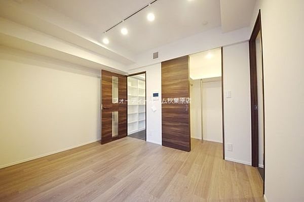 居室・リビング　★《見学予約受付中》当店では契約金がクレジット決済可能です★
