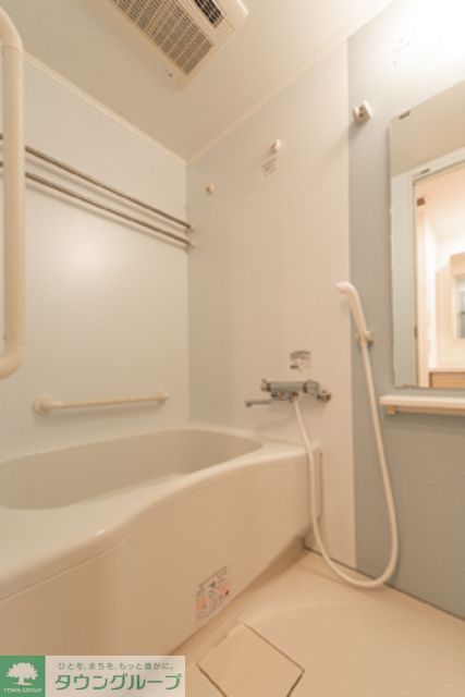 バス・シャワールーム　※写真は同タイプ住戸です。