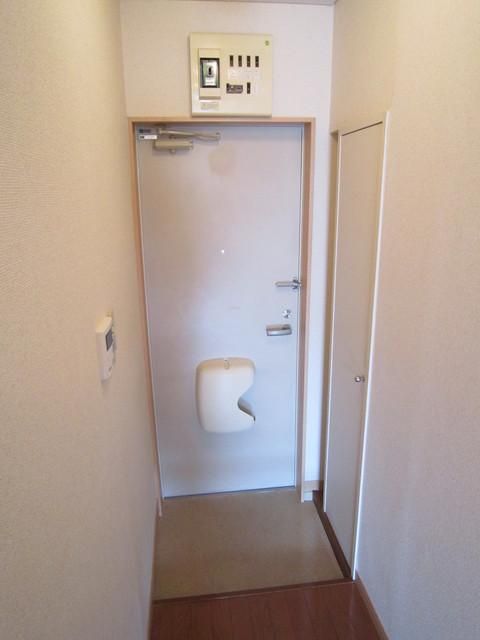 玄関　シューズボックス付き玄関です