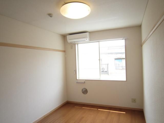 その他部屋・スペース　全室フローリング・南向きのお部屋です