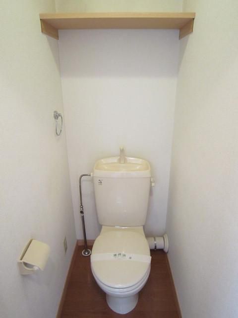 トイレ　バストイレ別です