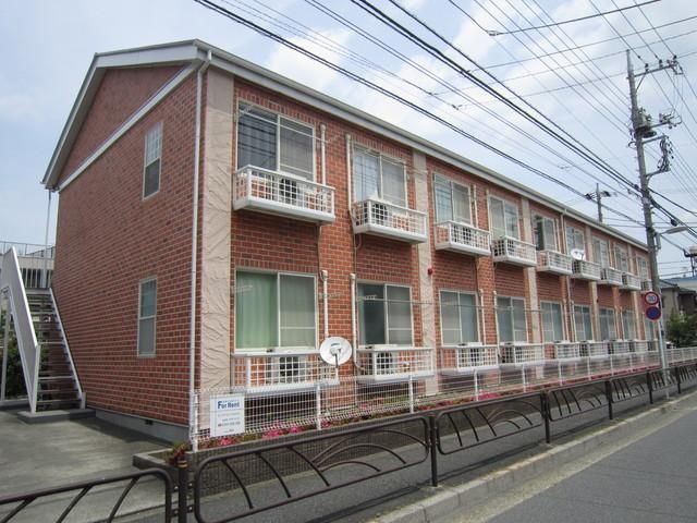 建物外観　総武線新小岩駅から徒歩13分の立地です