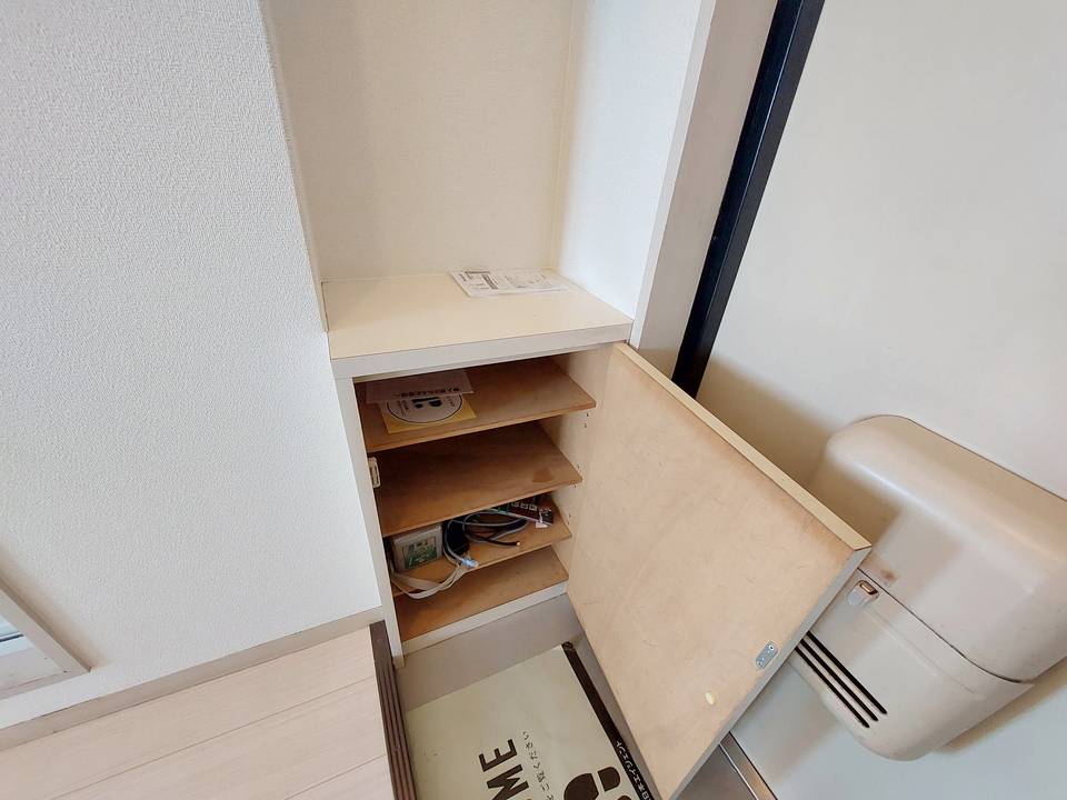 収納　シューズボックス