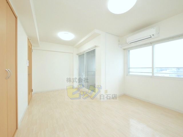 居室・リビング　日当たり良好で明るいお部屋です♪