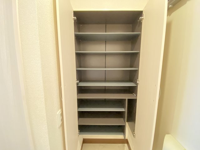 その他設備　シューズボックス
