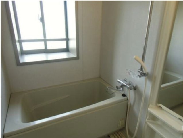 バス・シャワールーム　別部屋参考写真