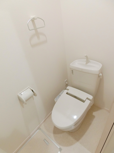 トイレ　ウォシュレット完備