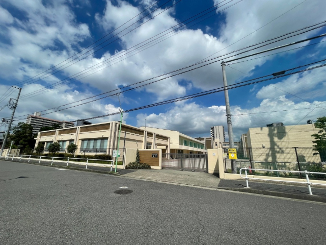 小学校　名古屋市立なごや小学校（小学校）まで531m