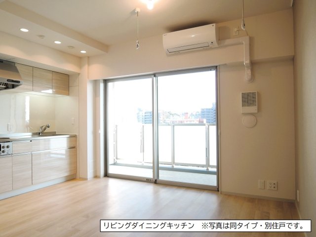 居室・リビング　使いやすい形の為、レイアウトを楽しめます♪
