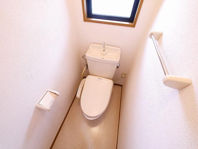 近鉄大阪線 桜井駅 徒歩16分 2階建 築30年のトイレ写真