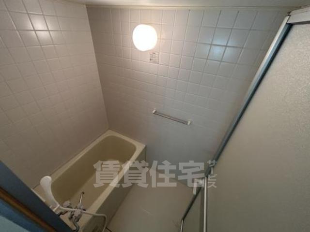 ＪＲ大阪環状線 西九条駅 徒歩3分 7階建 築29年の風呂写真