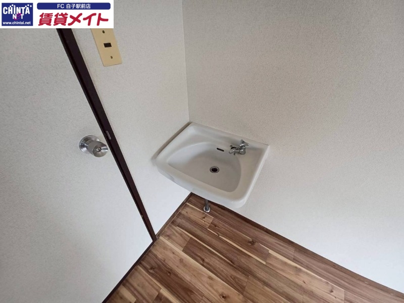 洗面設備　別部屋参照。現状優先になります。