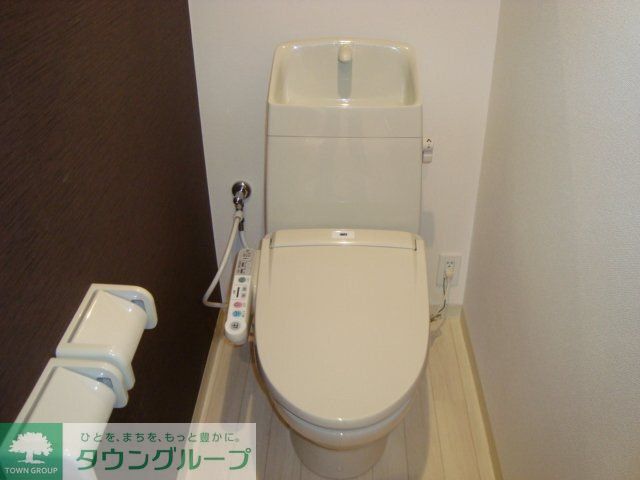 WISTERIA IIのトイレ写真