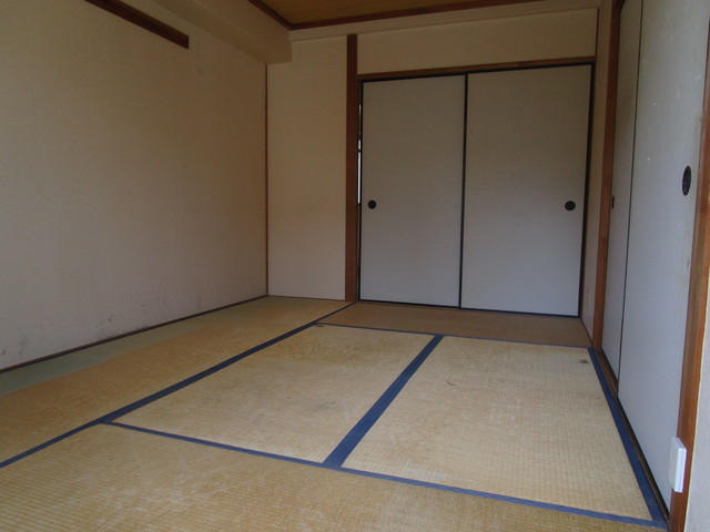 アヴァンセ高槻の内装写真