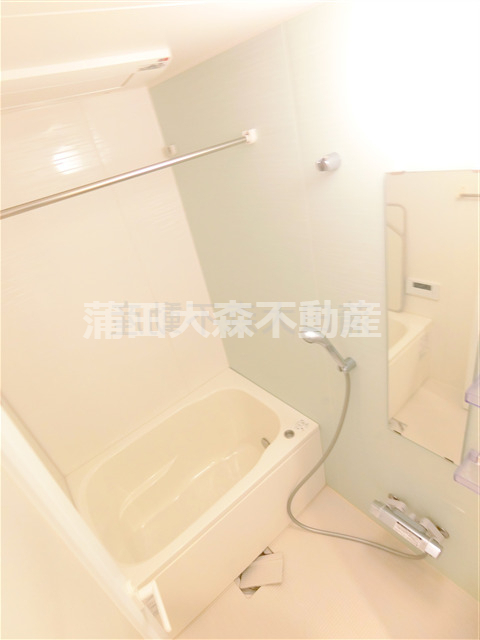 バス・シャワールーム　追焚+浴室乾燥機付きのバスルーム　お風呂