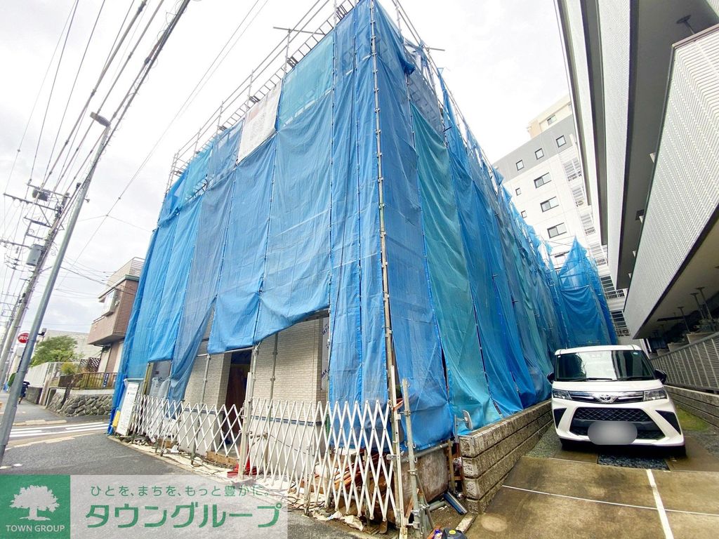 ロビー　駐車場