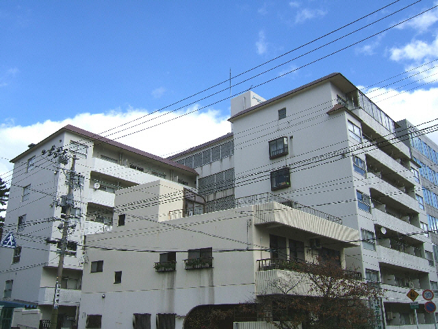 トーカンマンション医学町の建物外観