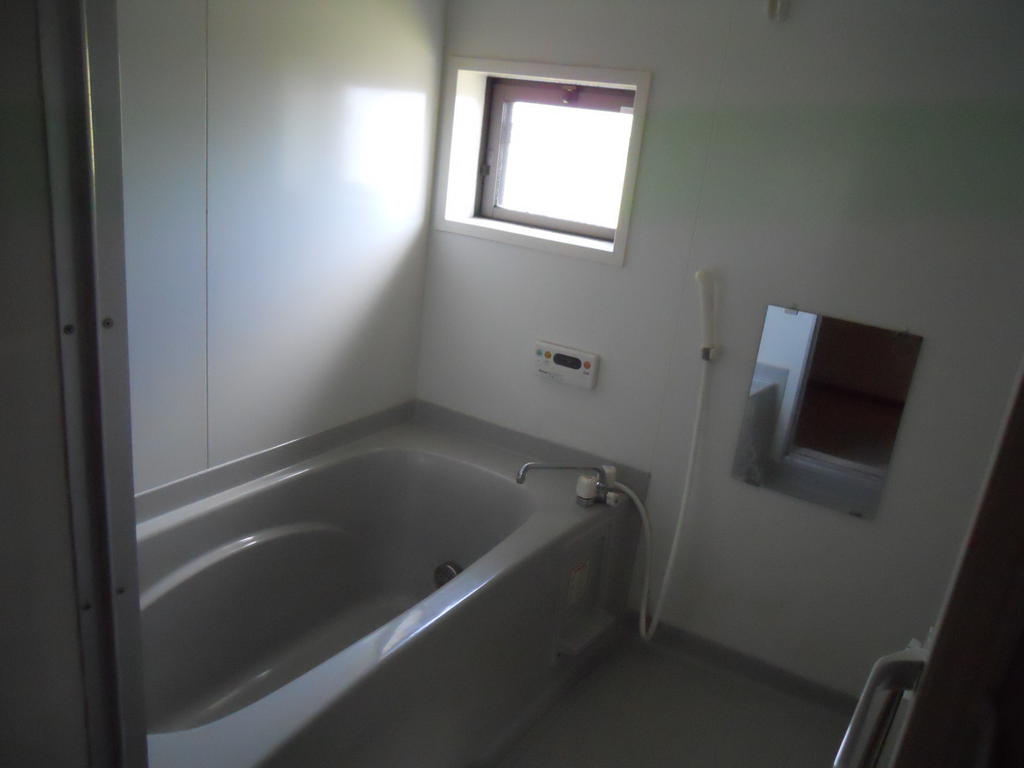 バス・シャワールーム　１坪風呂はゆったり一日の疲れを癒してくれます～☆