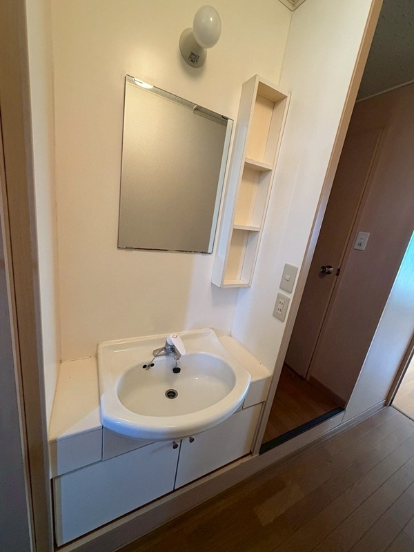 洗面設備　独立洗面台です。