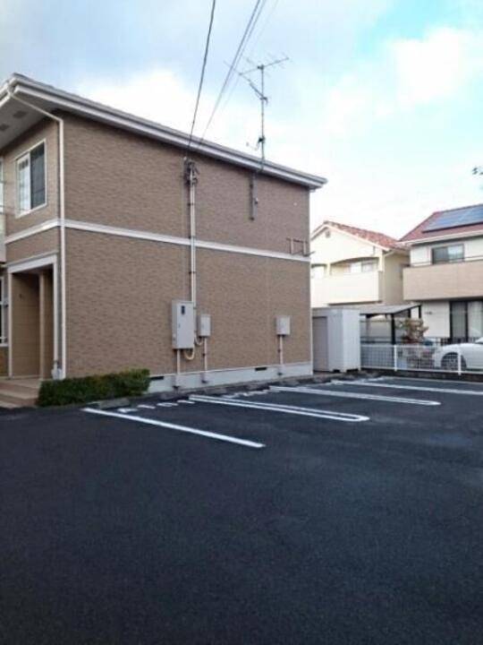 駐車場　駐車場